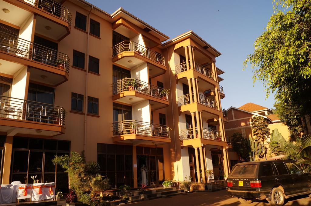 Tristar Hotel Kampala Esterno foto